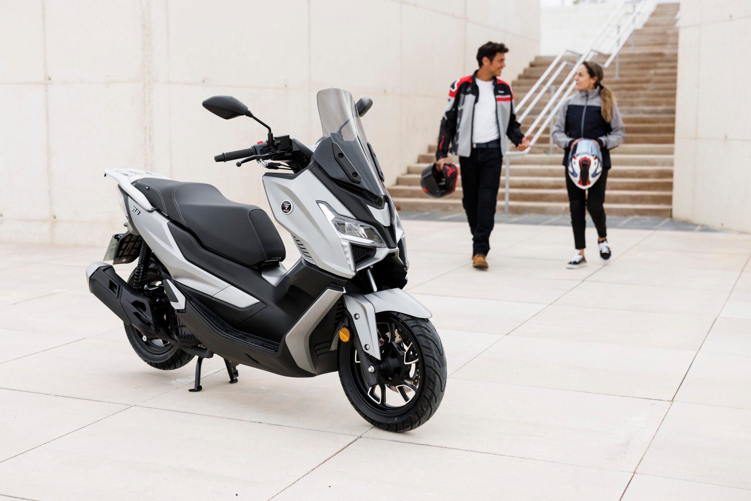 Foto 1: Moto VOGE SFIDA SR1 nuova 124cc scooter (2026)