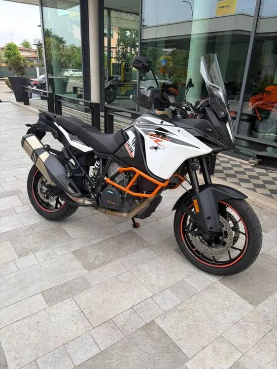 KTM 1090 Adventure R