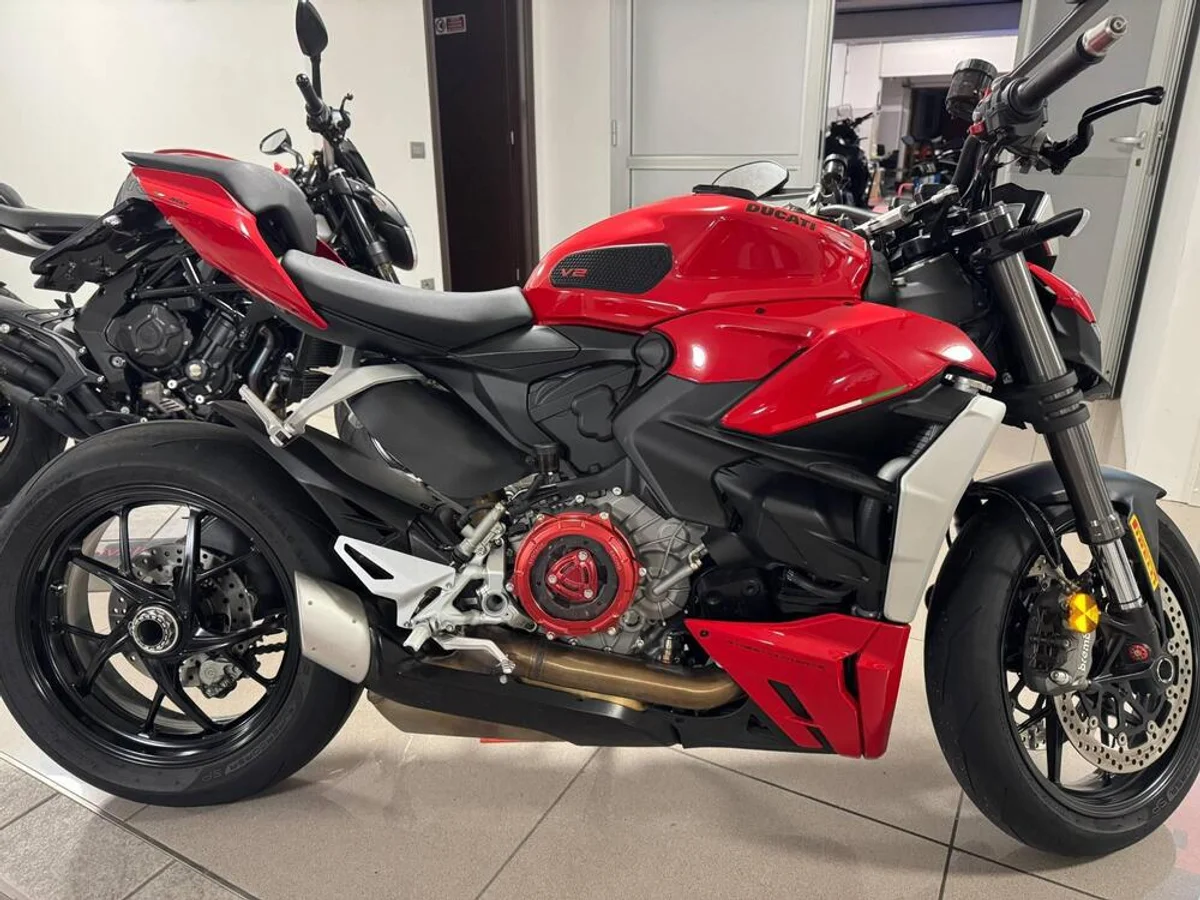 Foto 1: Moto DUCATI Streetfighter V2 usata 955cc strada (2022)