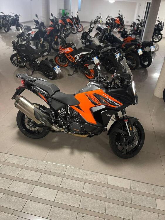 Foto 8: Moto KTM 1290 Super Adventure S usata 1301cc strada (2021)