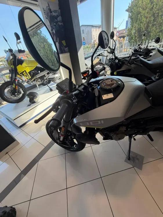 Husqvarna Vitpilen 801 L