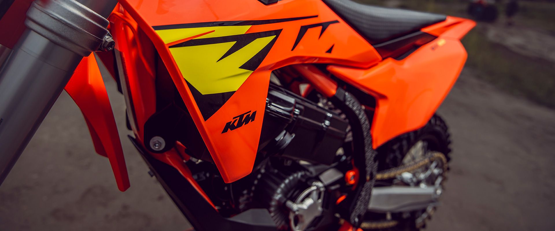 Foto 3: Moto KTM SX-E 3 nuova cross (2025)