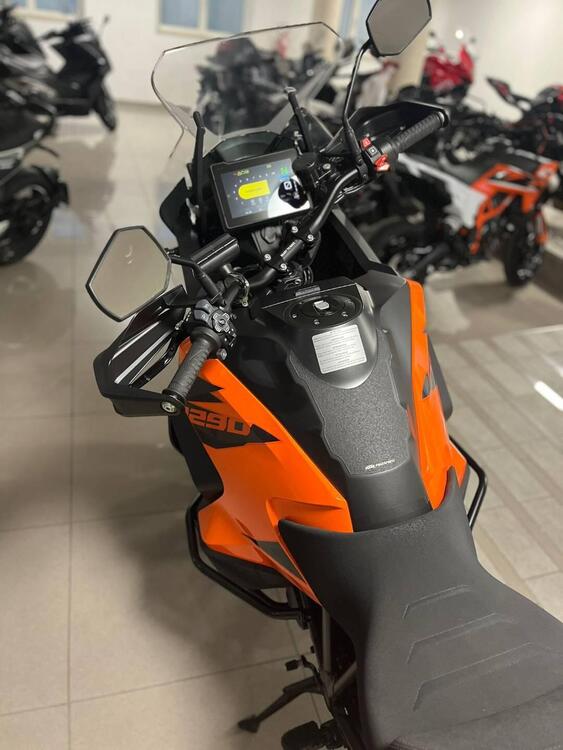 Foto 5: Moto KTM 1290 Super Adventure S usata 1301cc strada (2021)