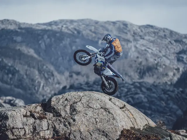 Foto 1: Moto HUSQVARNA FE 250 nuova 250cc enduro (2026)