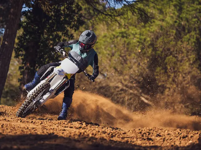 Foto 1: Moto HUSQVARNA FC 350 nuova 350cc cross (2025)