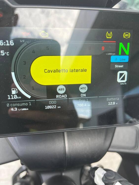 Foto 4: Moto KTM 890 Adventure usata 889cc strada (2023)