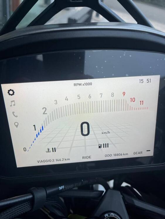 Foto 3: Moto MOTO MORINI X-Cape 650 usata 649cc strada (2021)