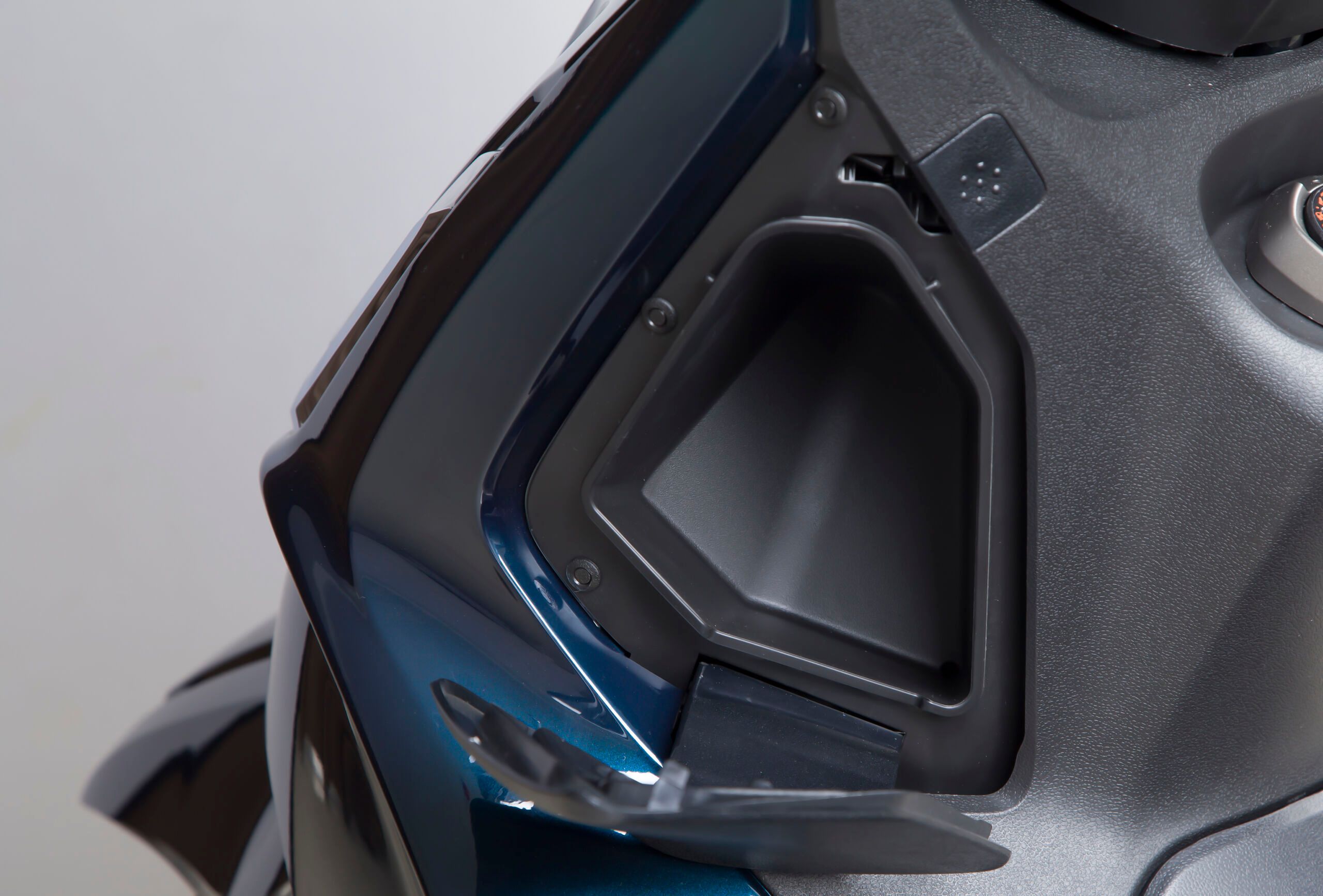 Foto 3: Moto KYMCO AGILITY 350 nuova 321cc scooter (2026)