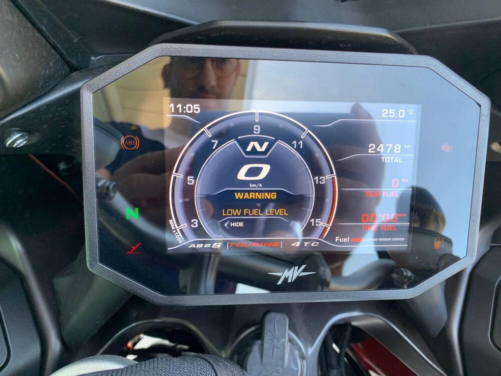 Foto 4: Moto MV AGUSTA Turismo Veloce 800 Rosso usata 798cc strada (2021)