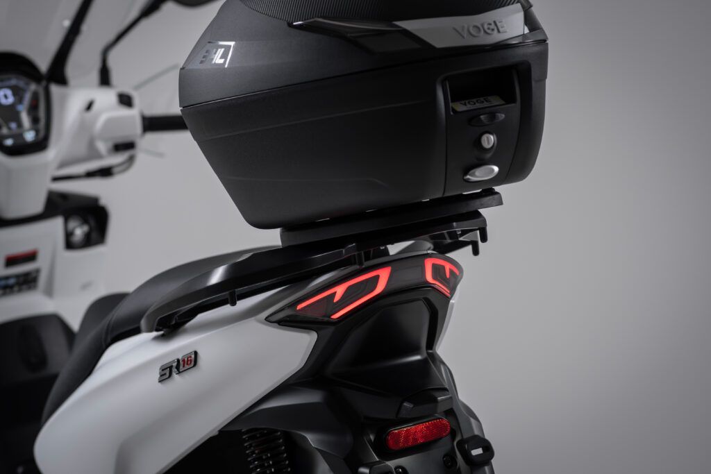 Foto 4: Moto VOGE SFIDA SR16 125 nuova 125cc scooter (2026)