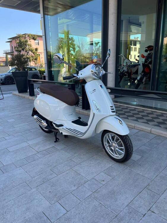 Vespa Primavera 125