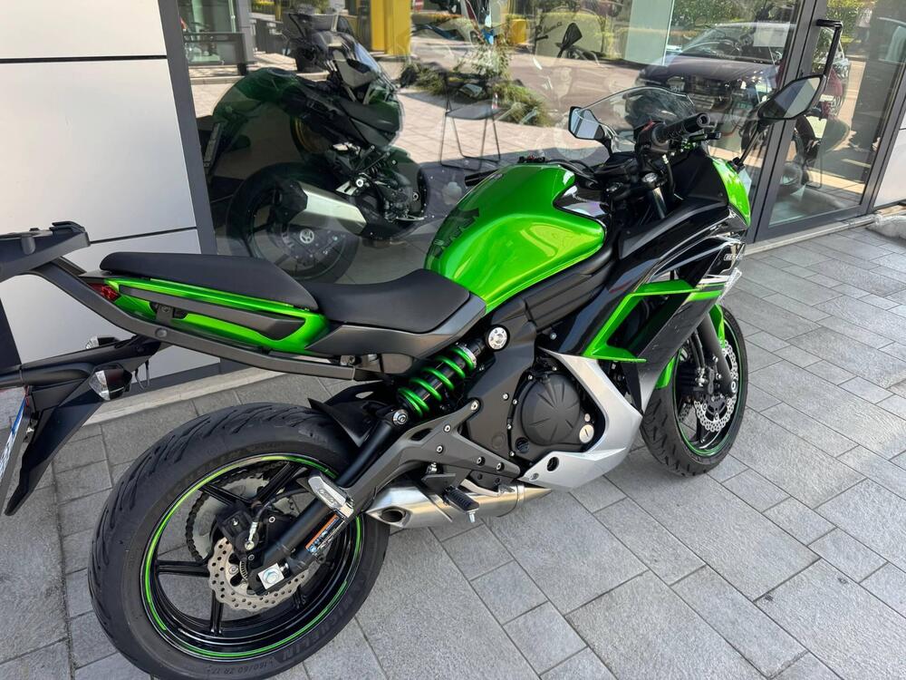 Foto 3: Moto KAWASAKI ER-6F ABS usata 649cc strada (2012)