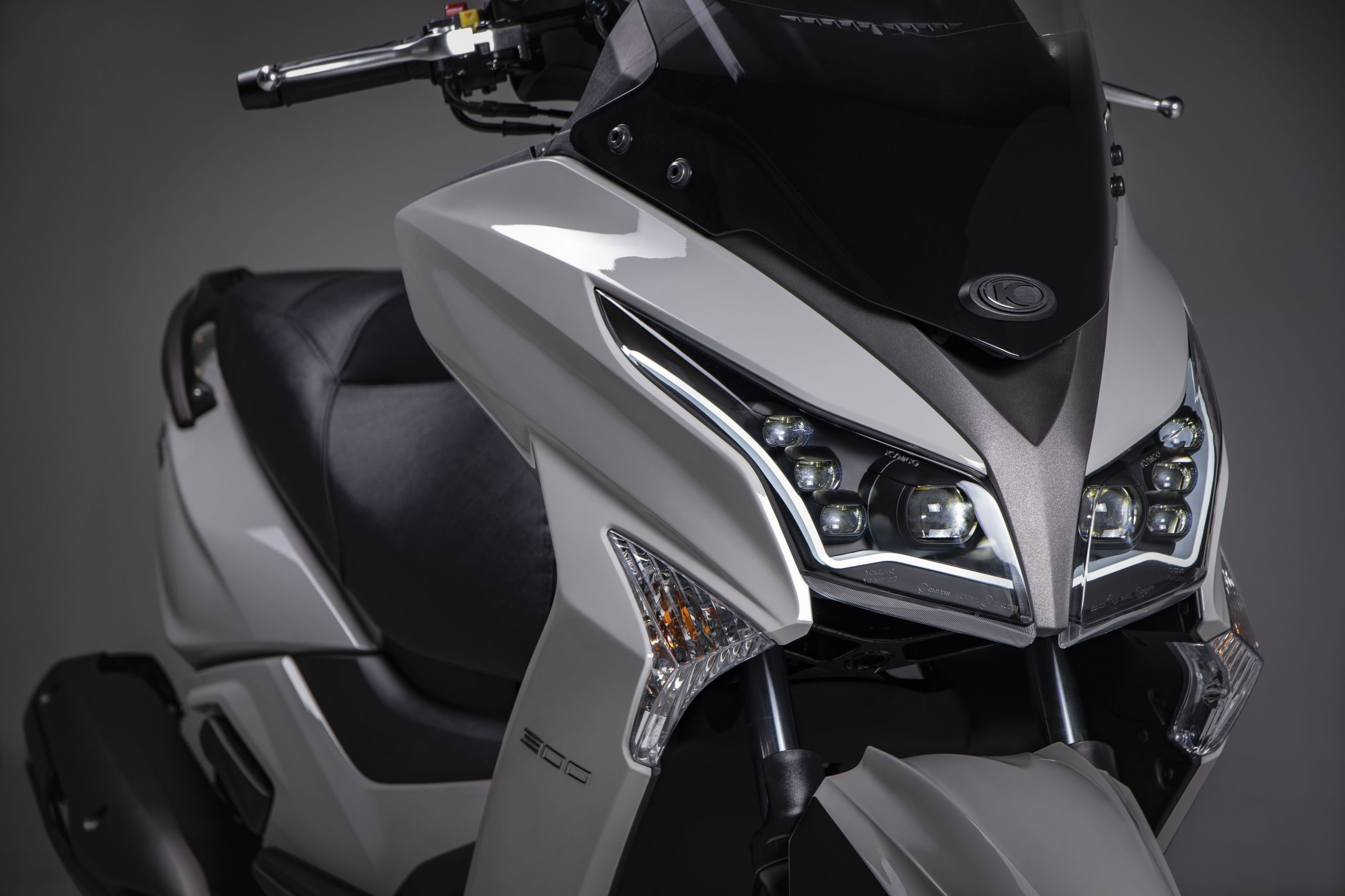 Foto 1: Moto KYMCO X-Town 300 nuova 276cc scooter (2026)