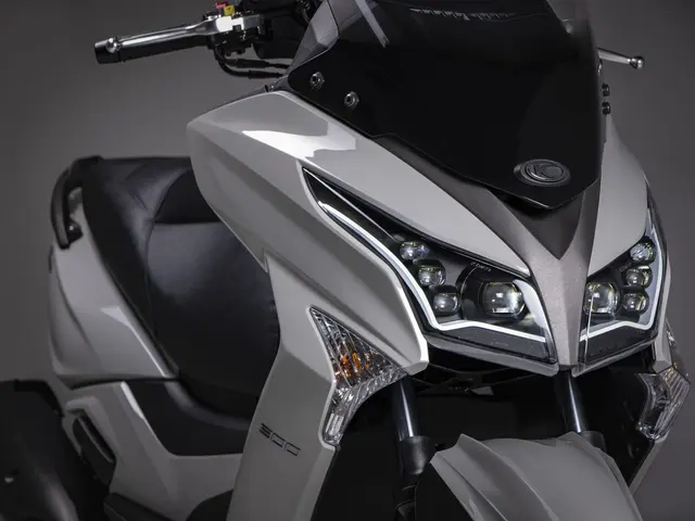 Foto 1: Moto KYMCO X-Town 300 nuova 276cc scooter (2026)