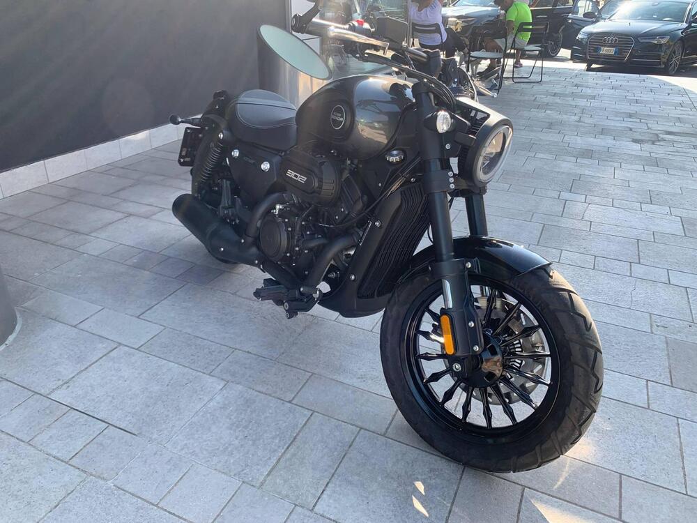 Foto 3: Moto KEEWAY MOTOR V302 C usata 298cc strada (2022)