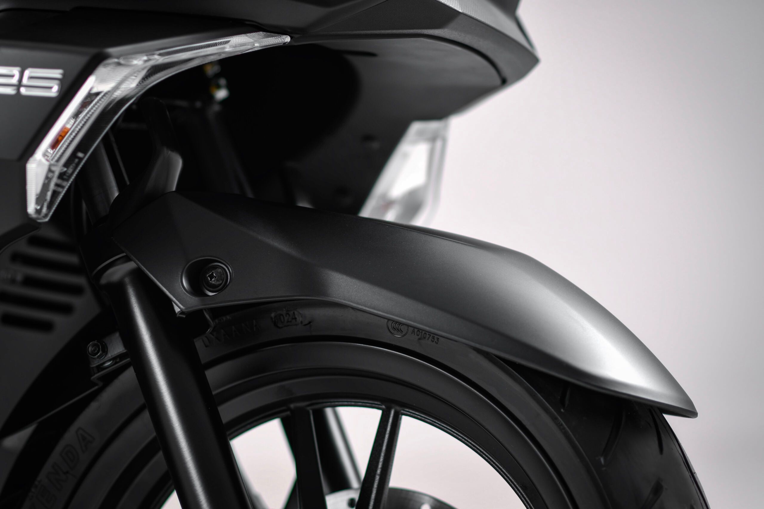 Foto 2: Moto KYMCO Skytown 125 nuova 125cc scooter (2026)