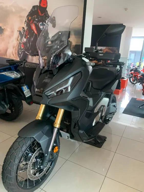 Honda X-ADV 750 DCT Adventure