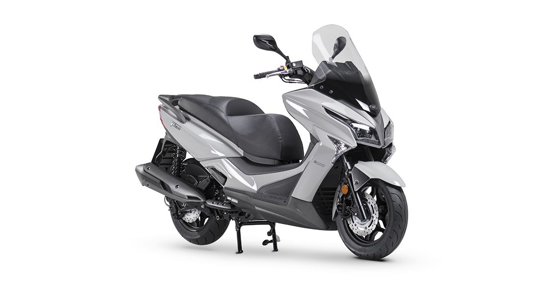 Foto 4: Moto KYMCO X-Town 300 nuova 276cc scooter (2026)