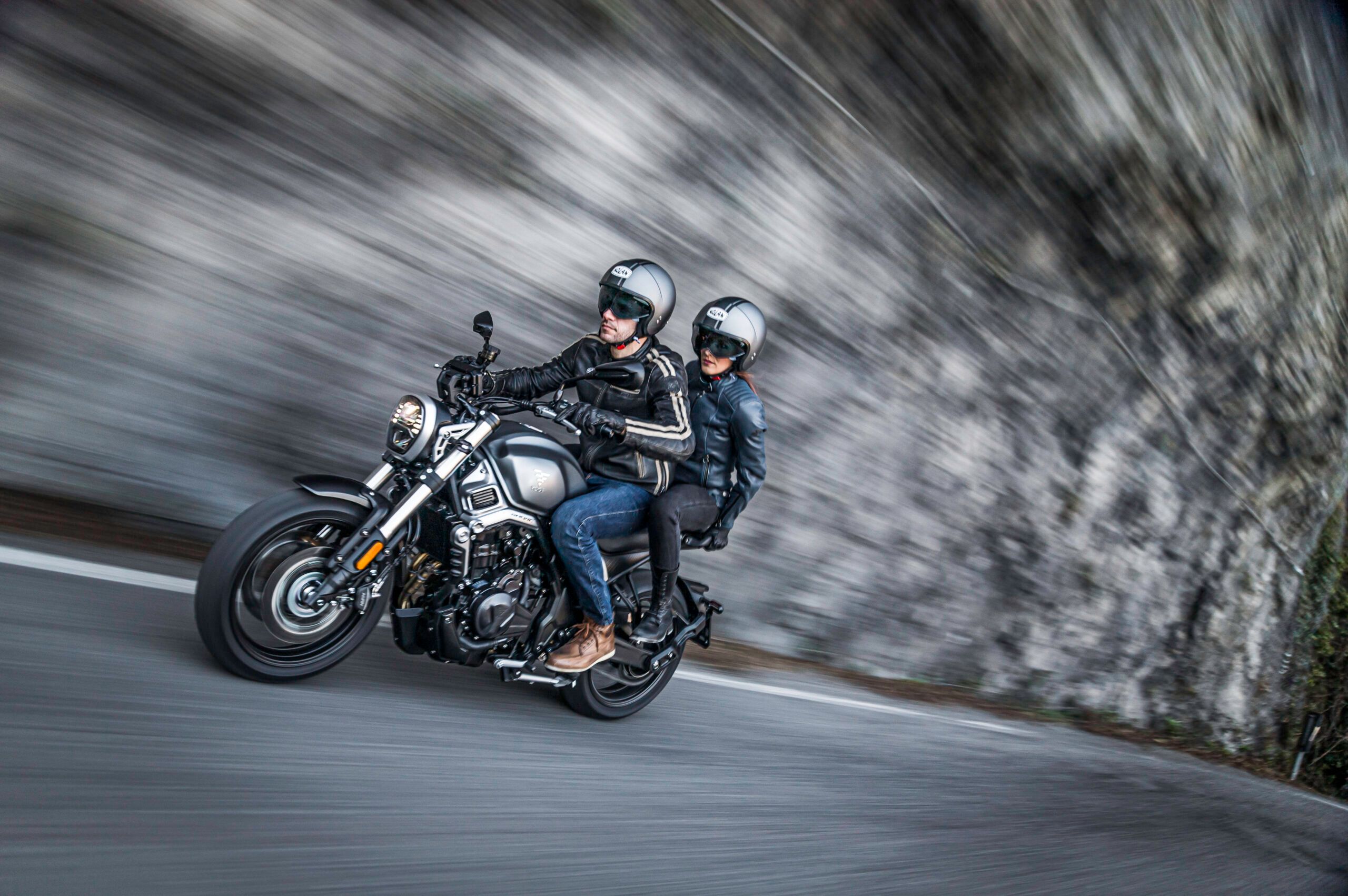 Foto 1: Moto VOGE Trofeo 500AC nuova 471cc strada (2026)