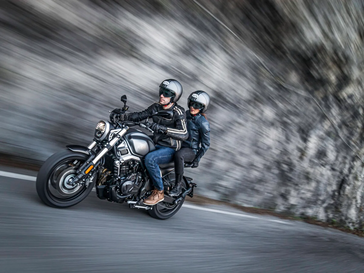 Foto 1: Moto VOGE Trofeo 500AC nuova 471cc strada (2026)