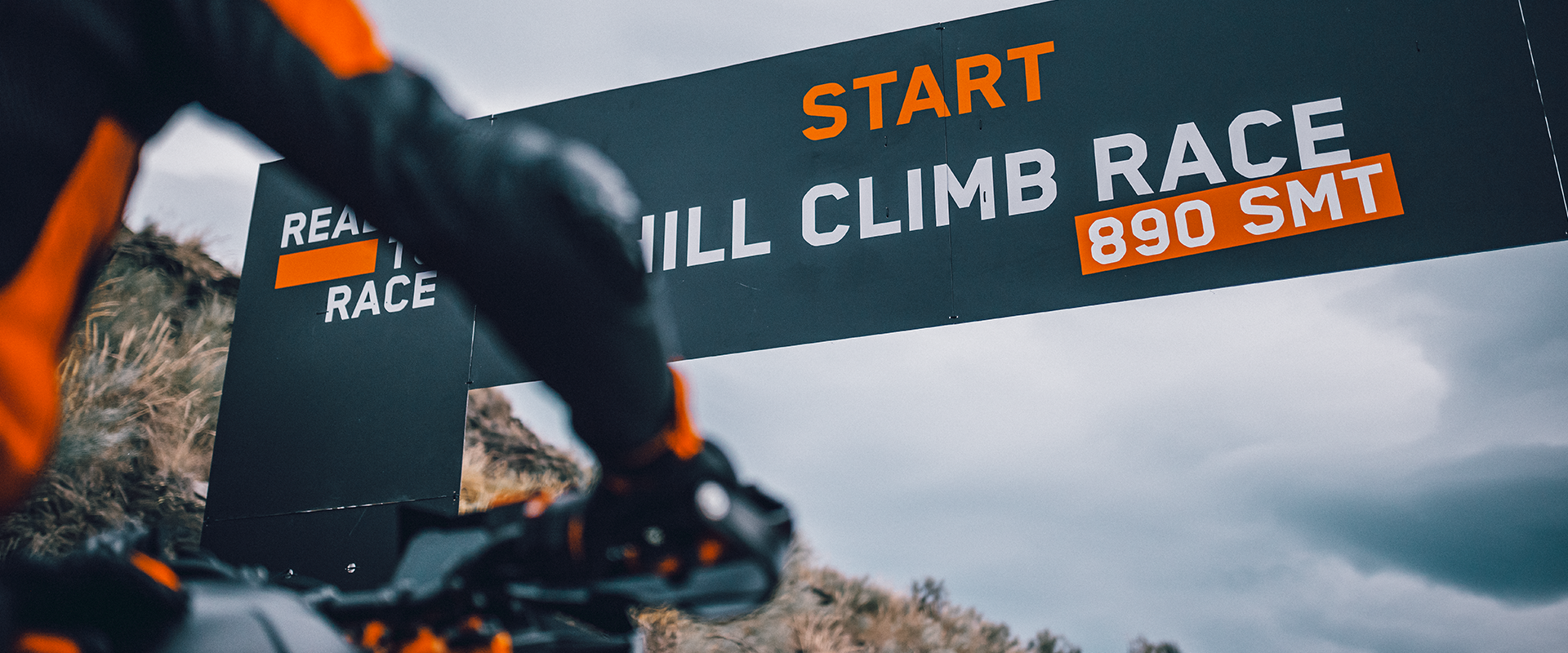 Foto 4: Moto KTM 890 SMT nuova 889cc strada (2026)