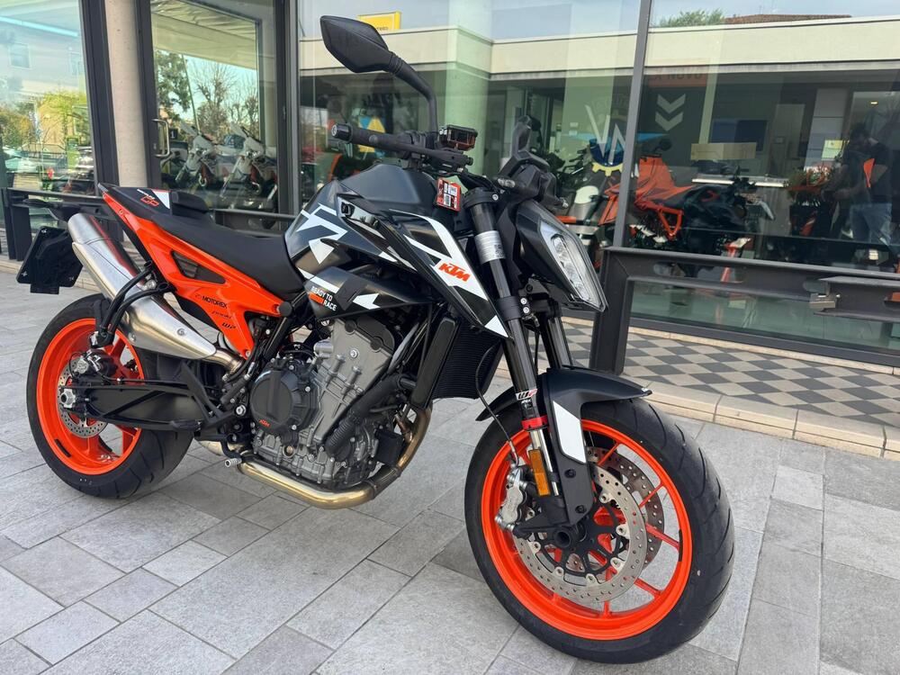 KTM 890 Duke GP