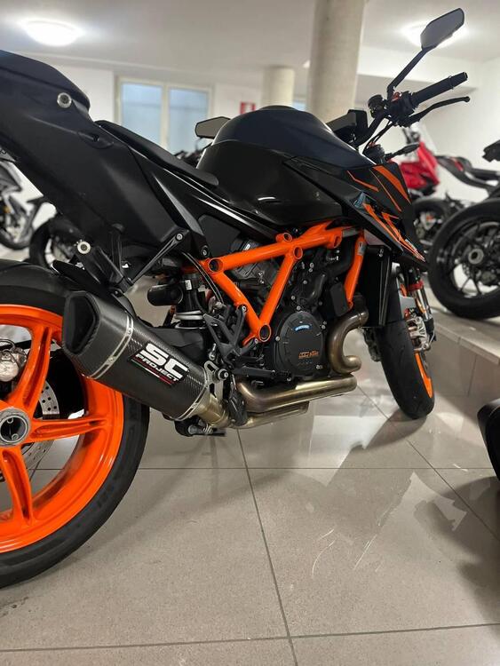 Foto 4: Moto KTM 1290 Super Duke R usata 1301cc strada (2022)
