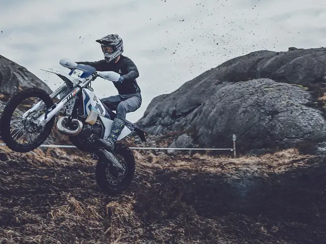 Foto 1: Moto HUSQVARNA TE 250 nuova 249cc enduro (2026)