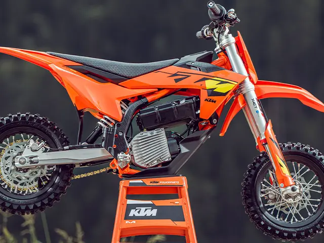 Foto 1: Moto KTM SX-E 3 nuova cross (2025)