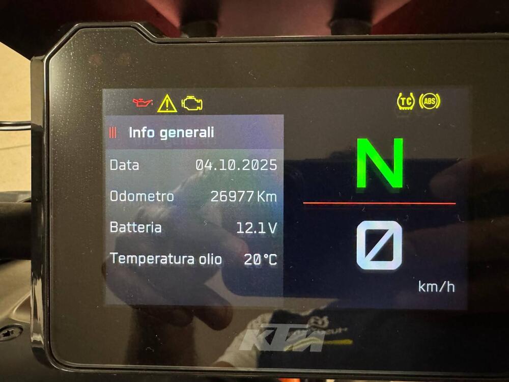 Foto 3: Moto KTM 1290 Super Duke R usata 1301cc strada (2022)