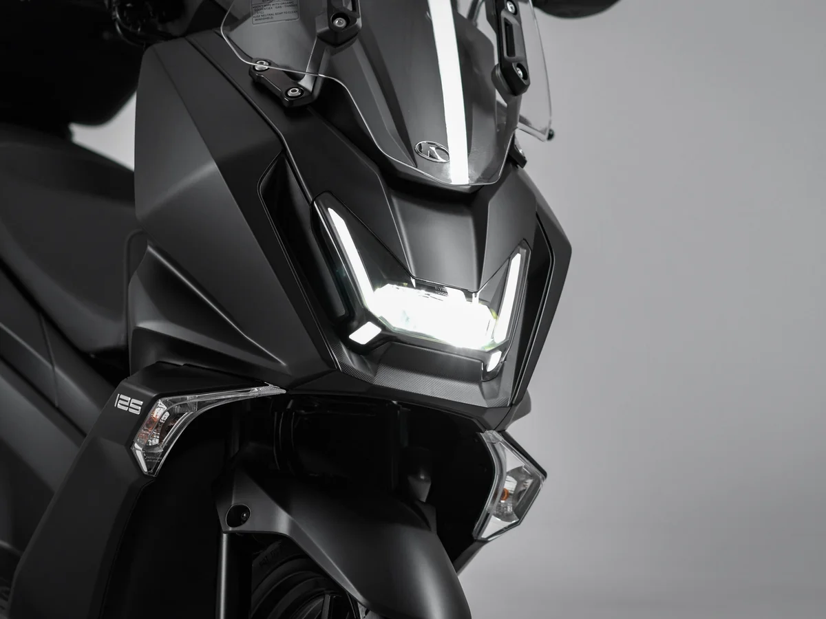 Foto 1: Moto KYMCO Skytown 125 nuova 125cc scooter (2026)