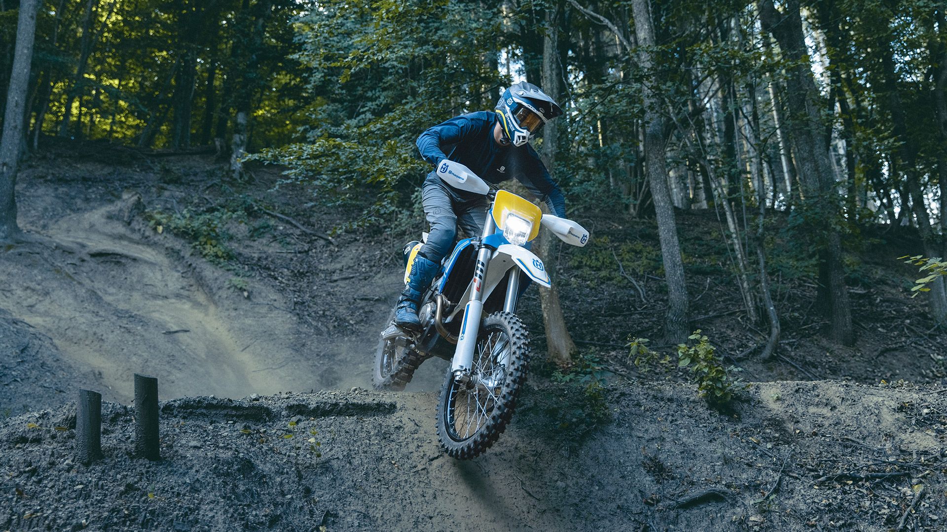 Foto 1: Moto HUSQVARNA TE 250 Heritage nuova 249cc enduro (2025)