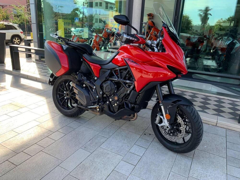 Foto 2: Moto MV AGUSTA Turismo Veloce 800 Rosso usata 798cc strada (2021)