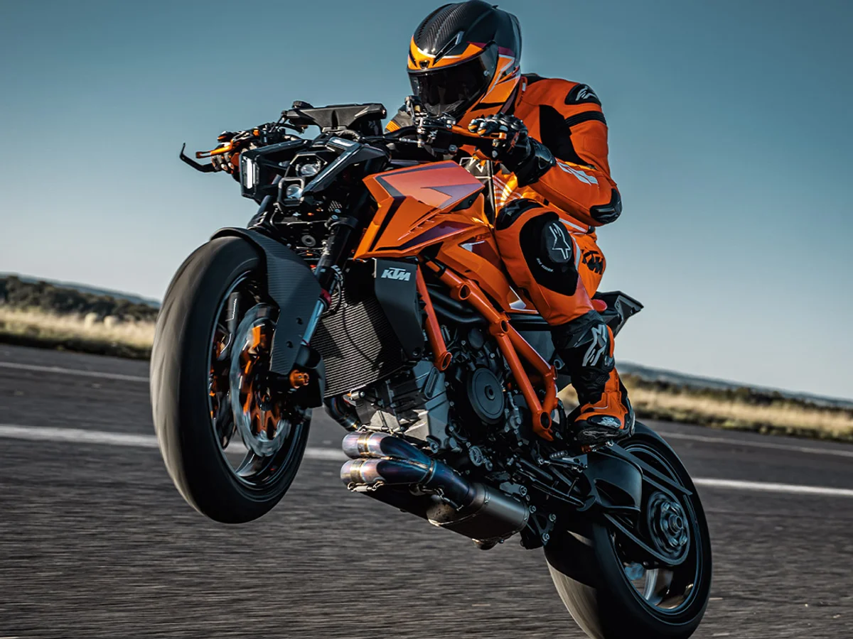 Foto 1: Moto KTM 1390 Super Duke R nuova 1350cc strada (2026)