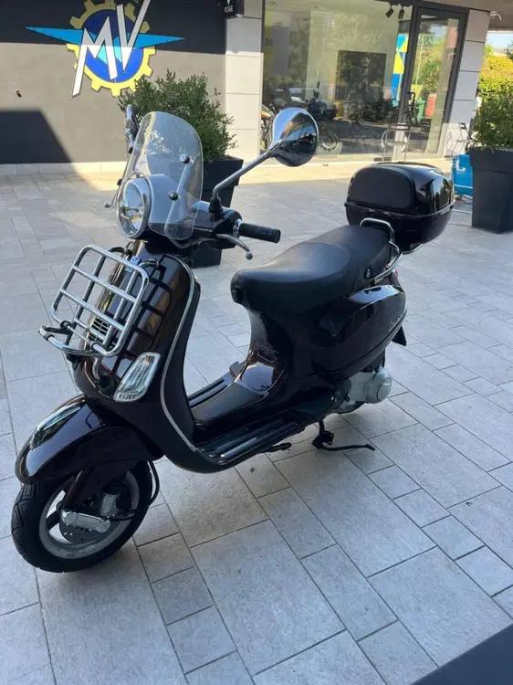 Vespa LX 125 Touring