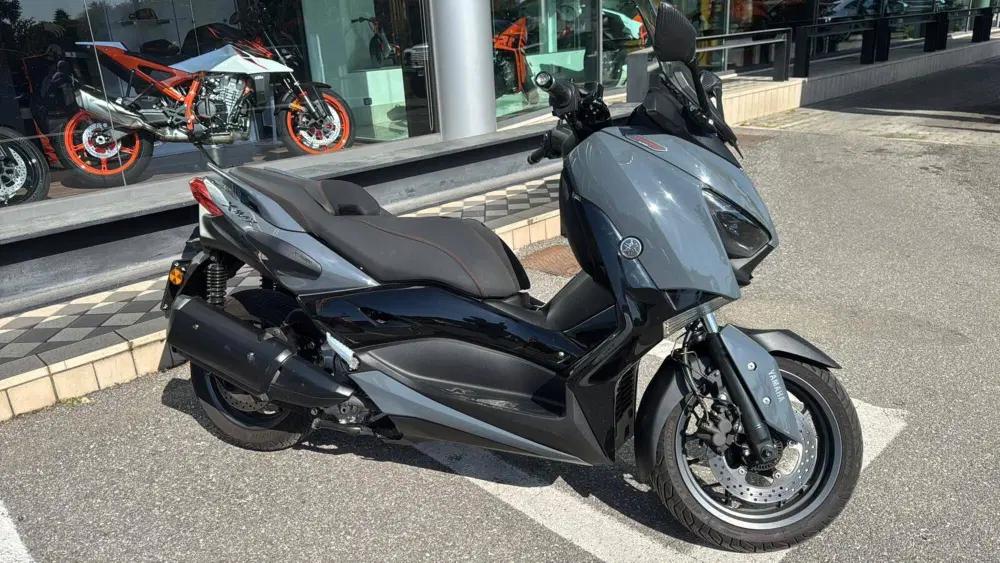 Yamaha X-Max 300 Tech Max