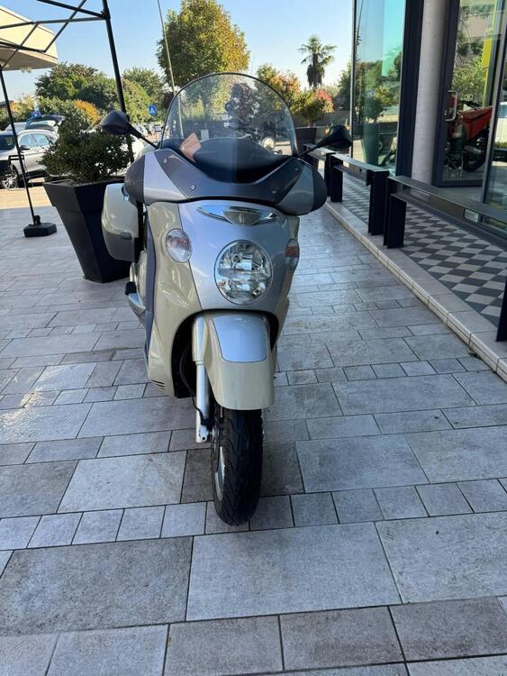 Foto 3: Moto APRILIA Scarabeo 500 usata 460cc strada (2002)