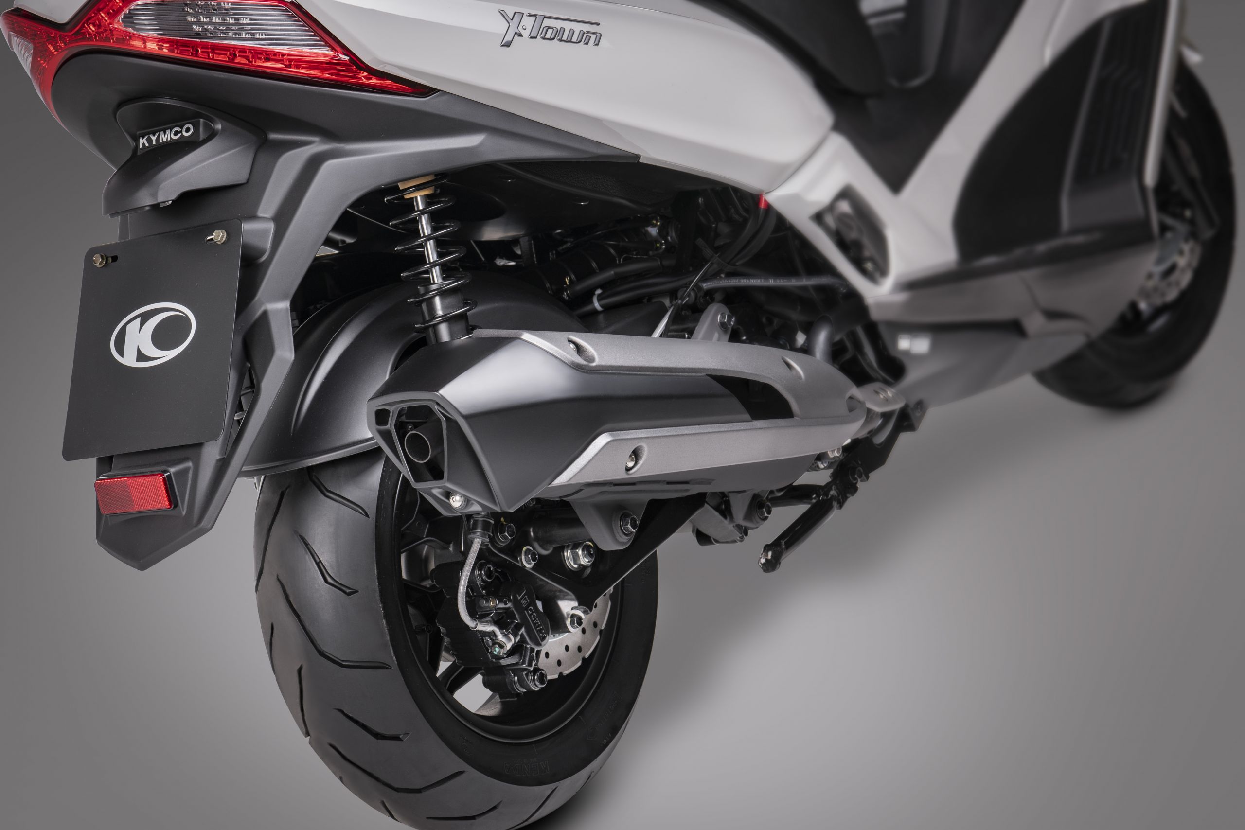 Foto 3: Moto KYMCO X-Town 300 nuova 276cc scooter (2026)