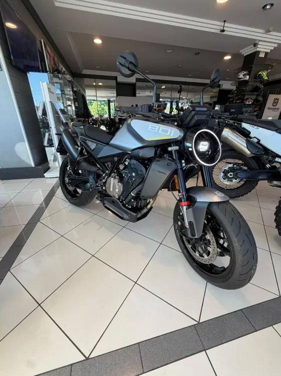 Husqvarna Vitpilen 801 L