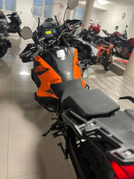 Foto 4: Moto KTM 1290 Super Adventure S usata 1301cc strada (2021)