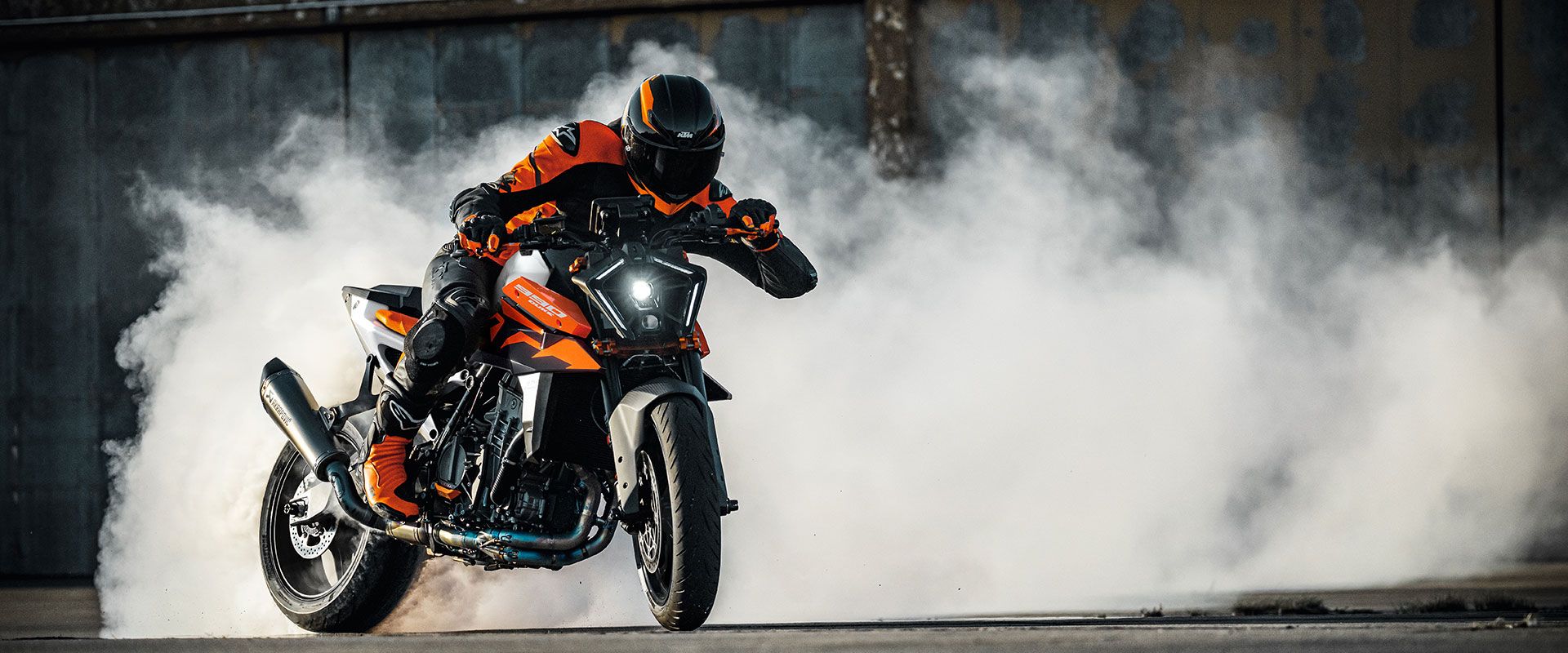 Foto 1: Moto KTM 990 Duke nuova 947cc strada (2026)