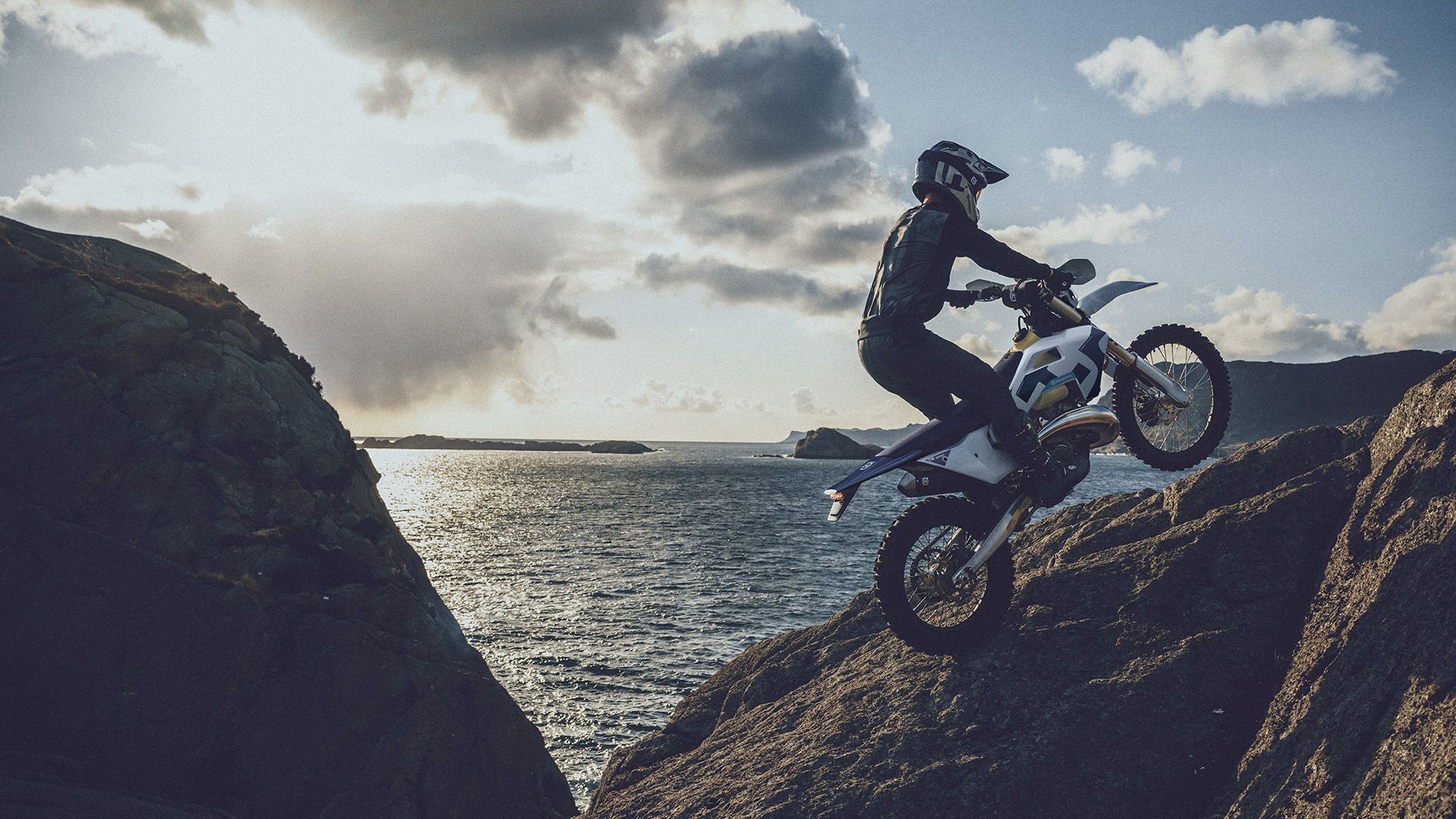 Foto 1: Moto HUSQVARNA TE 125 nuova 125cc enduro (2026)