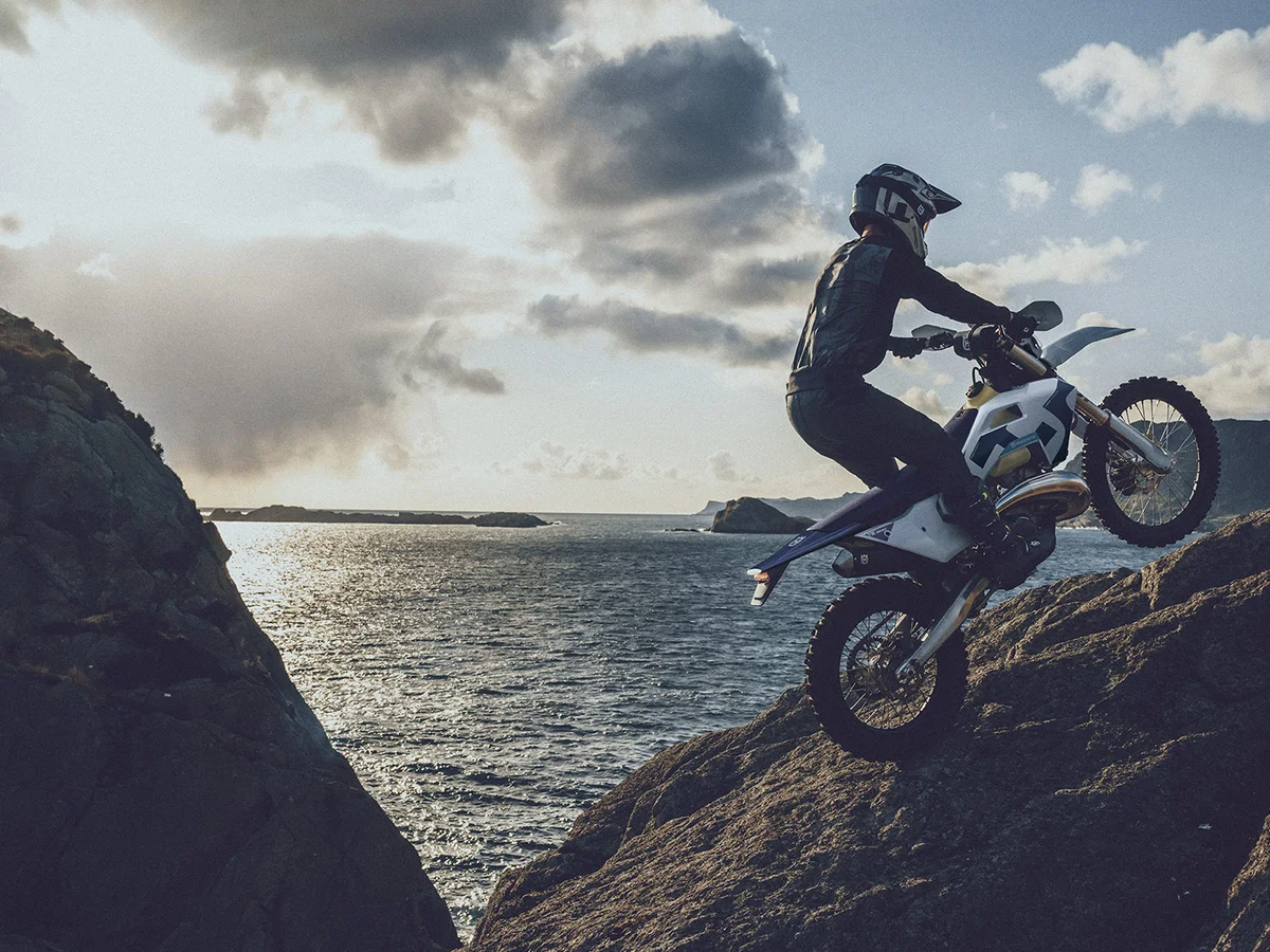 Foto 1: Moto HUSQVARNA TE 125 nuova 125cc enduro (2026)