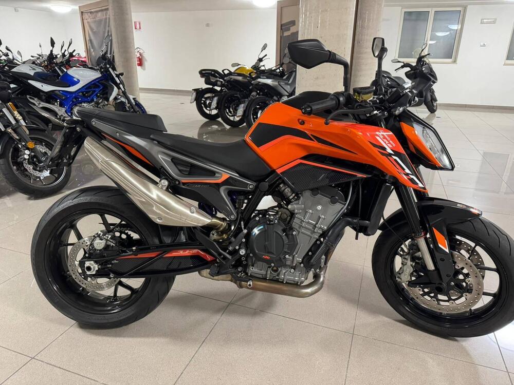 Foto 2: Moto KTM 790 Duke L usata 799cc strada (2023)
