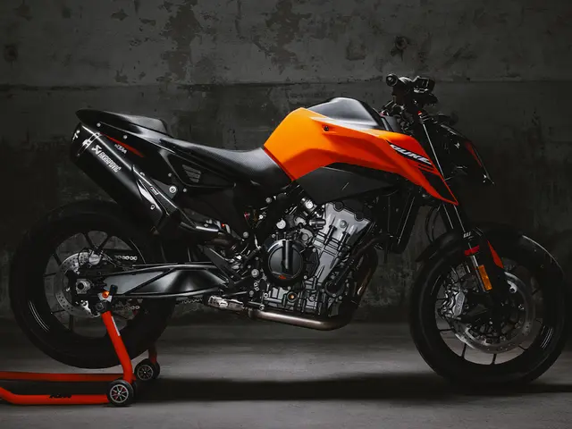 Foto 1: Moto KTM 790 Duke nuova 799cc strada (2026)
