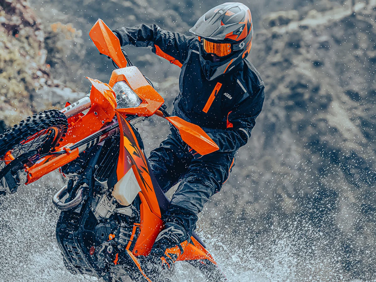 Foto 1: Moto KTM 250 EXC-F nuova 250cc enduro (2026)