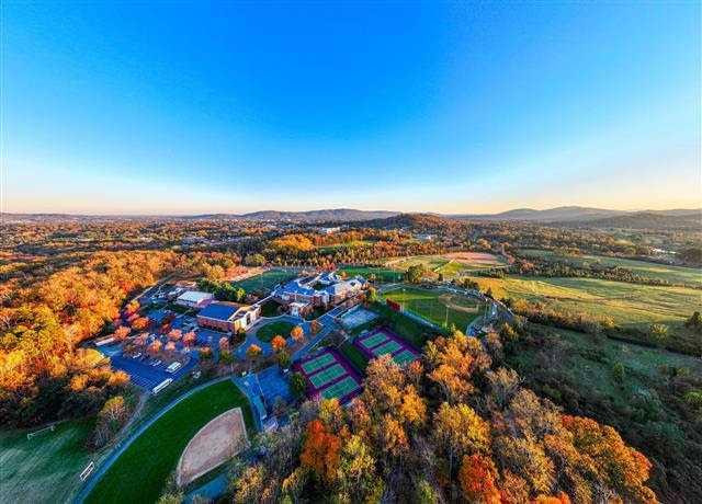 ST. ANNE'S-BELFIELD SCHOOL 🇺🇸