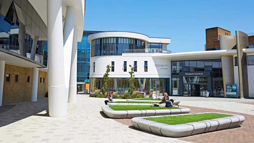UNIVERSITY OF HUDDERSFIELD