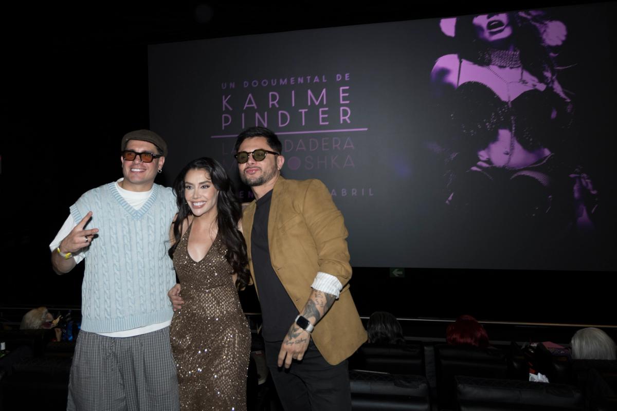 Foto de Premier de Karime Pindter: La Verdadera Matryoshka 