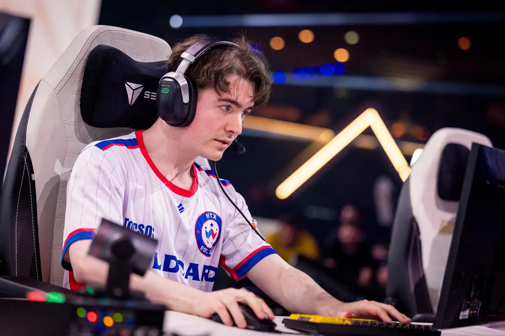 Torsos to surpass GarrettG's record of nine RLCS World